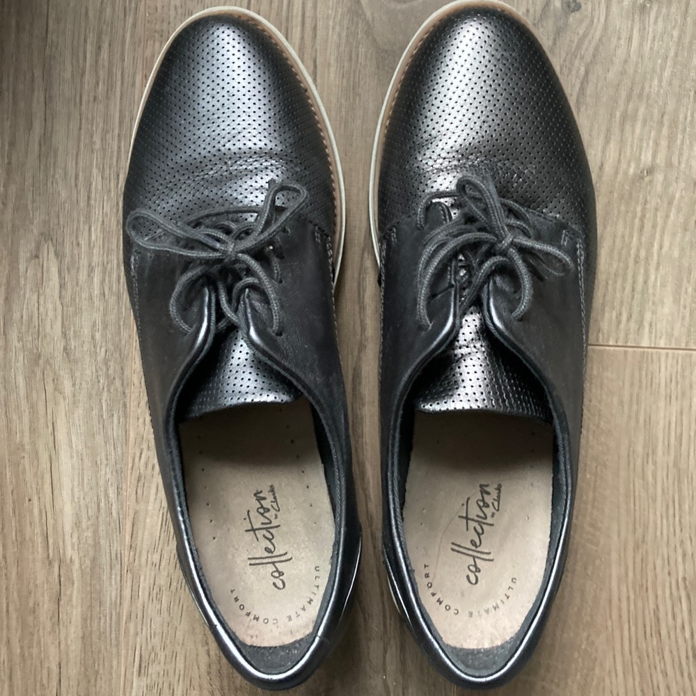 Silver Lace-up Clarks Oxfords, size 9